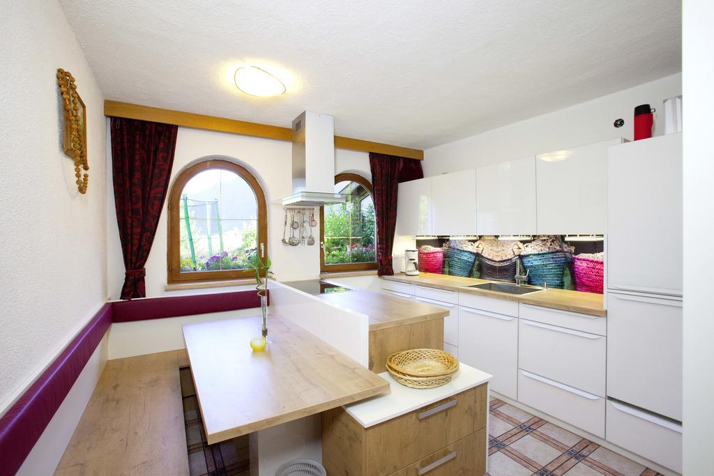 Familienferienhaus Florentine Längenfeld Kültér fotó